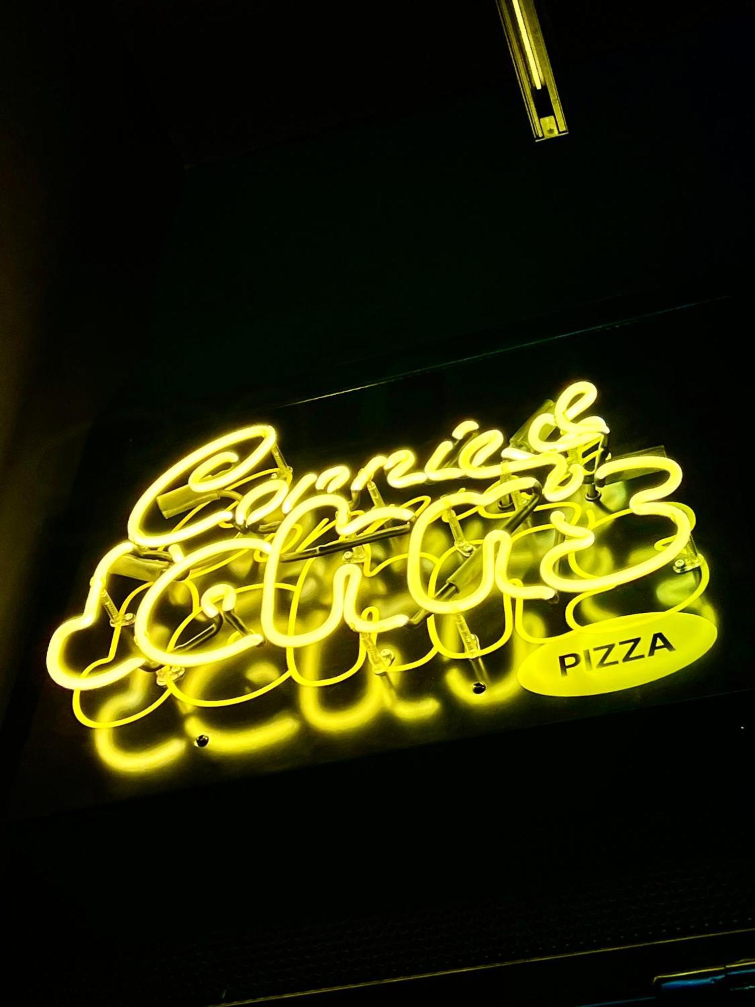 Alt Hotel Calgary University District エクステリア 写真