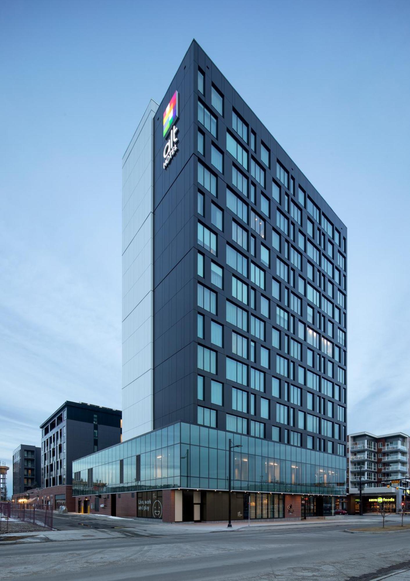 Alt Hotel Calgary University District エクステリア 写真